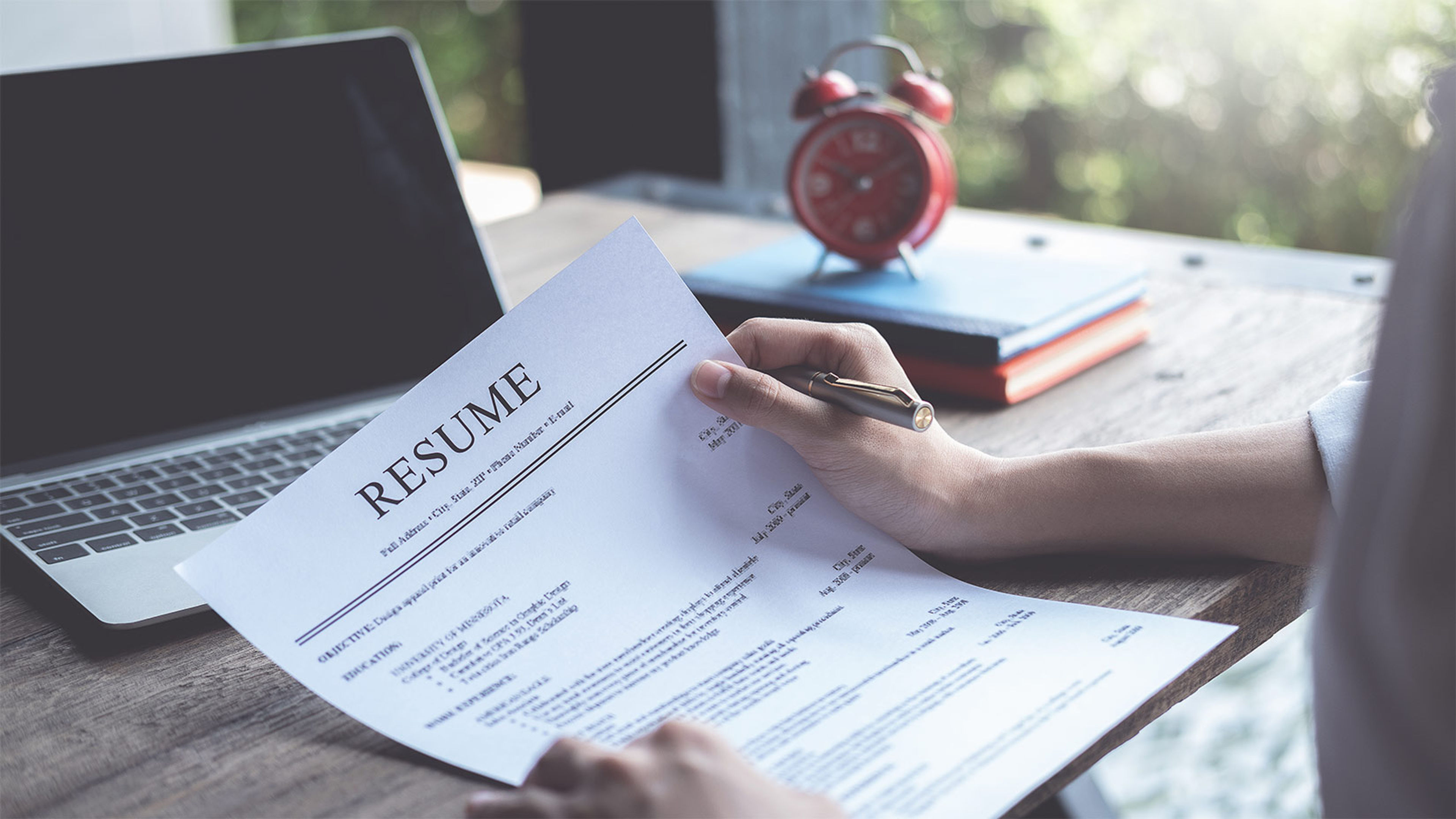 Critical Elements of An Effective Resume For Early Career and New Grads